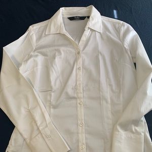 White women’s shirt for sale.Never wore this shirt